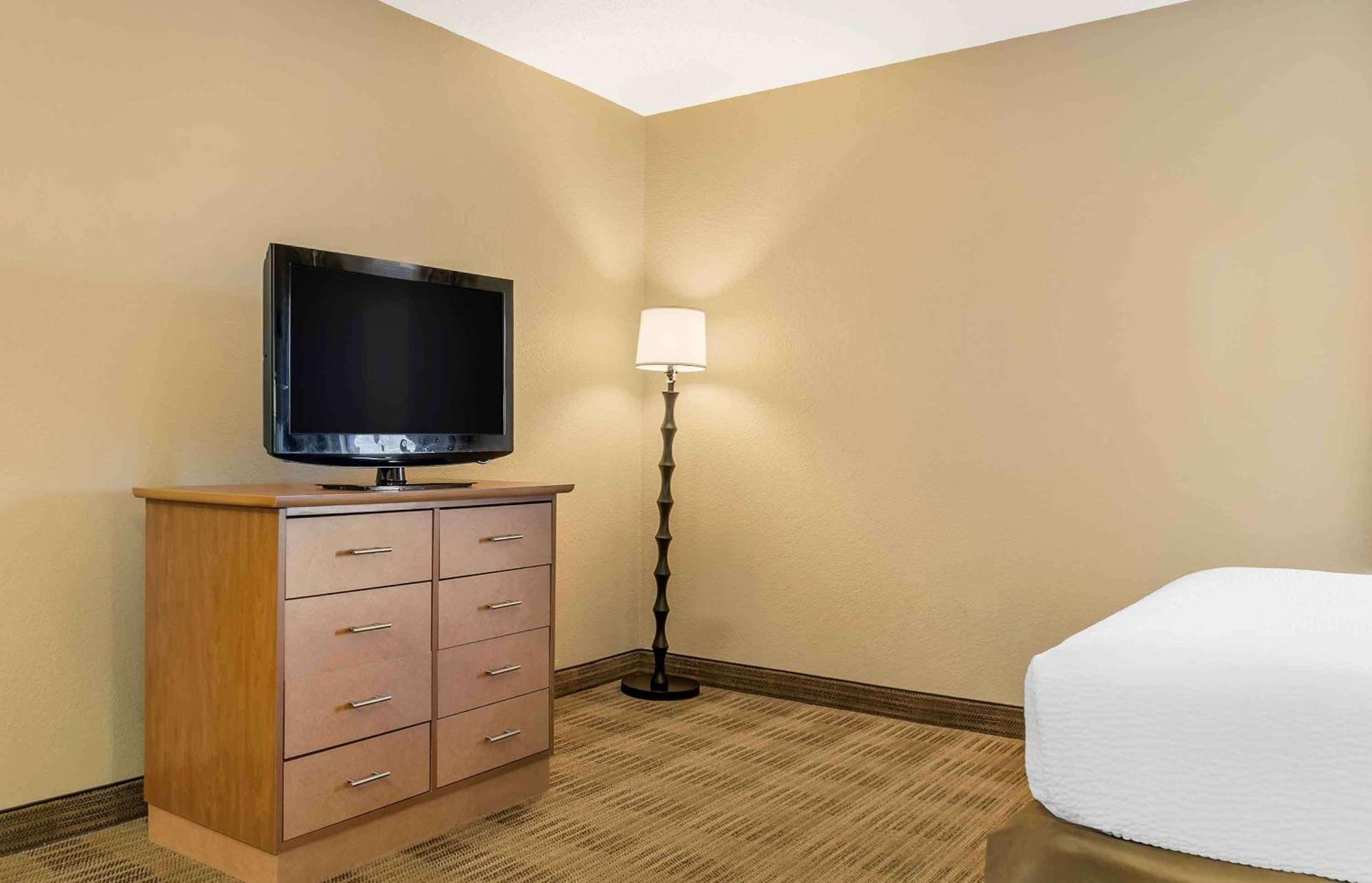 Extended Stay America Select Suites - Detroit - Ann Arbor - University South Exterior foto