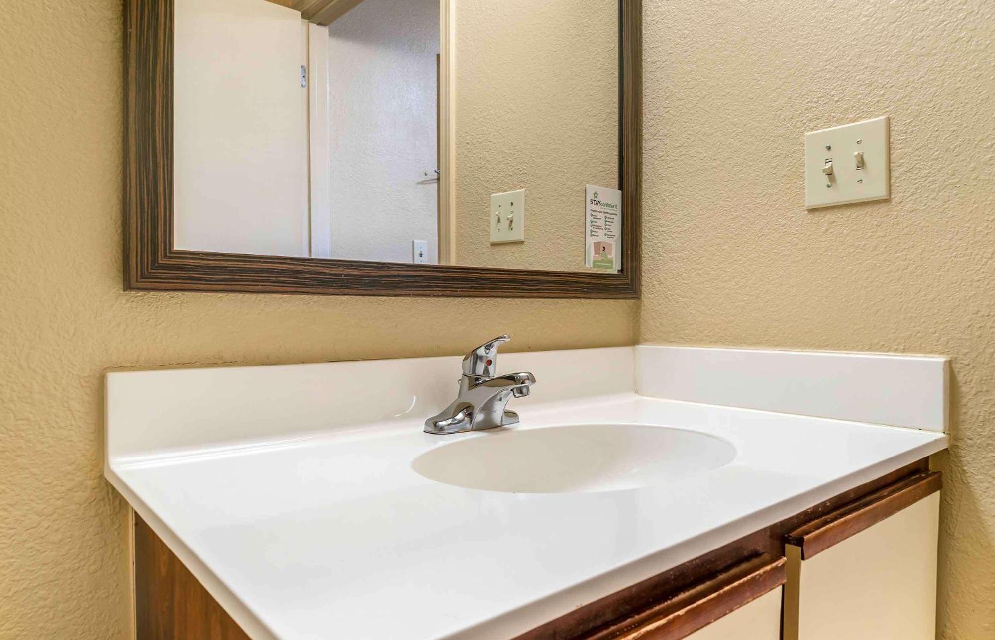 Extended Stay America Select Suites - Detroit - Ann Arbor - University South Exterior foto