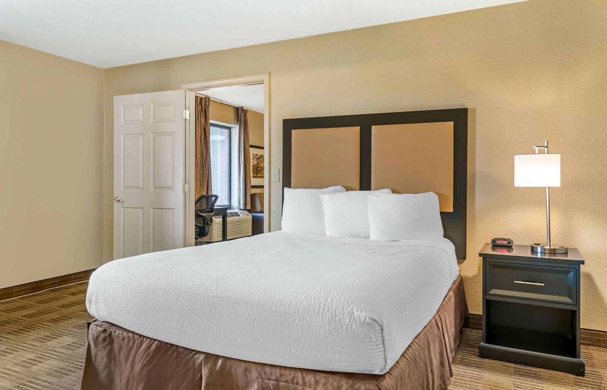 Extended Stay America Select Suites - Detroit - Ann Arbor - University South Exterior foto