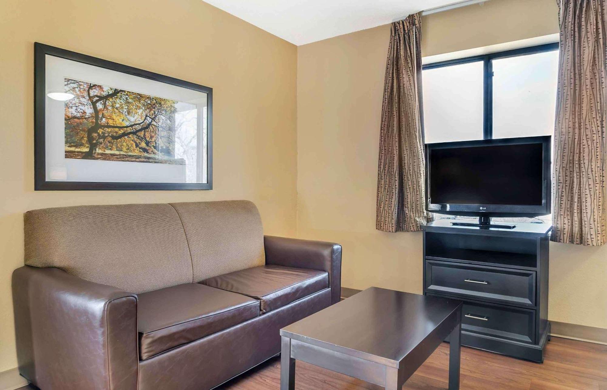 Extended Stay America Select Suites - Detroit - Ann Arbor - University South Exterior foto